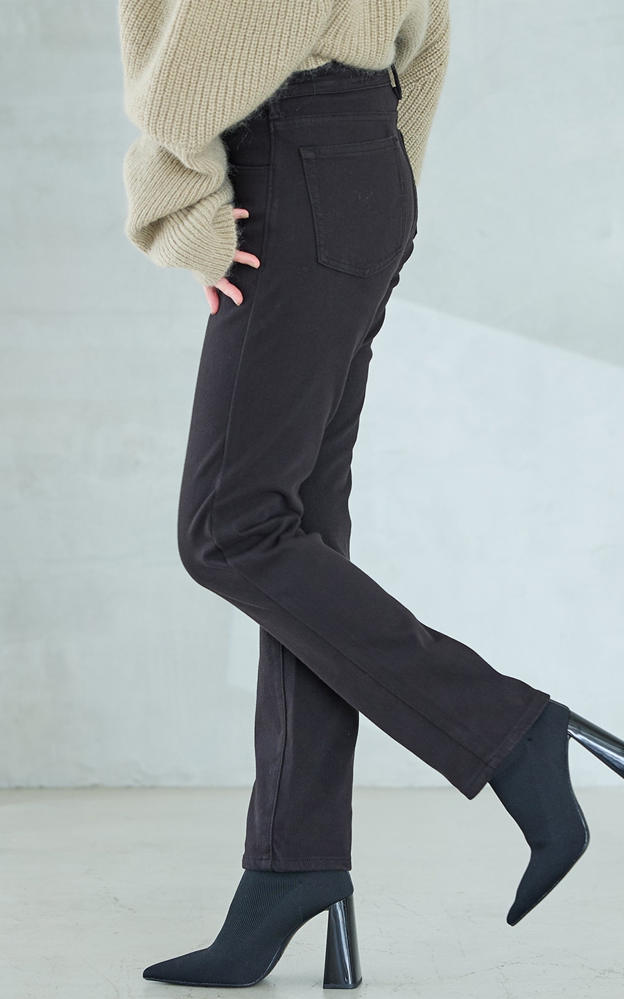 BODY FIREジャージーズスリムストレートデニムパンツ